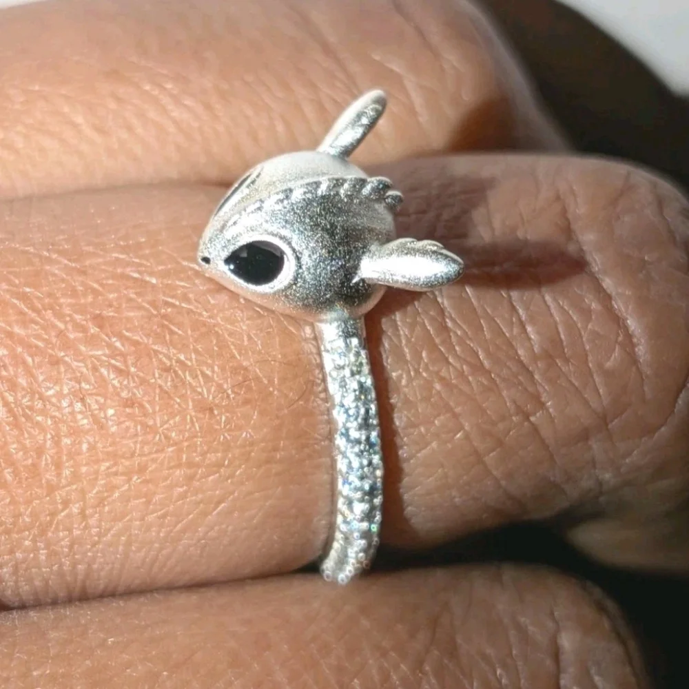 Dainty High Quality 925 Sterling Silver Light Fury Dragon Sparkly CZ Ring Size 7